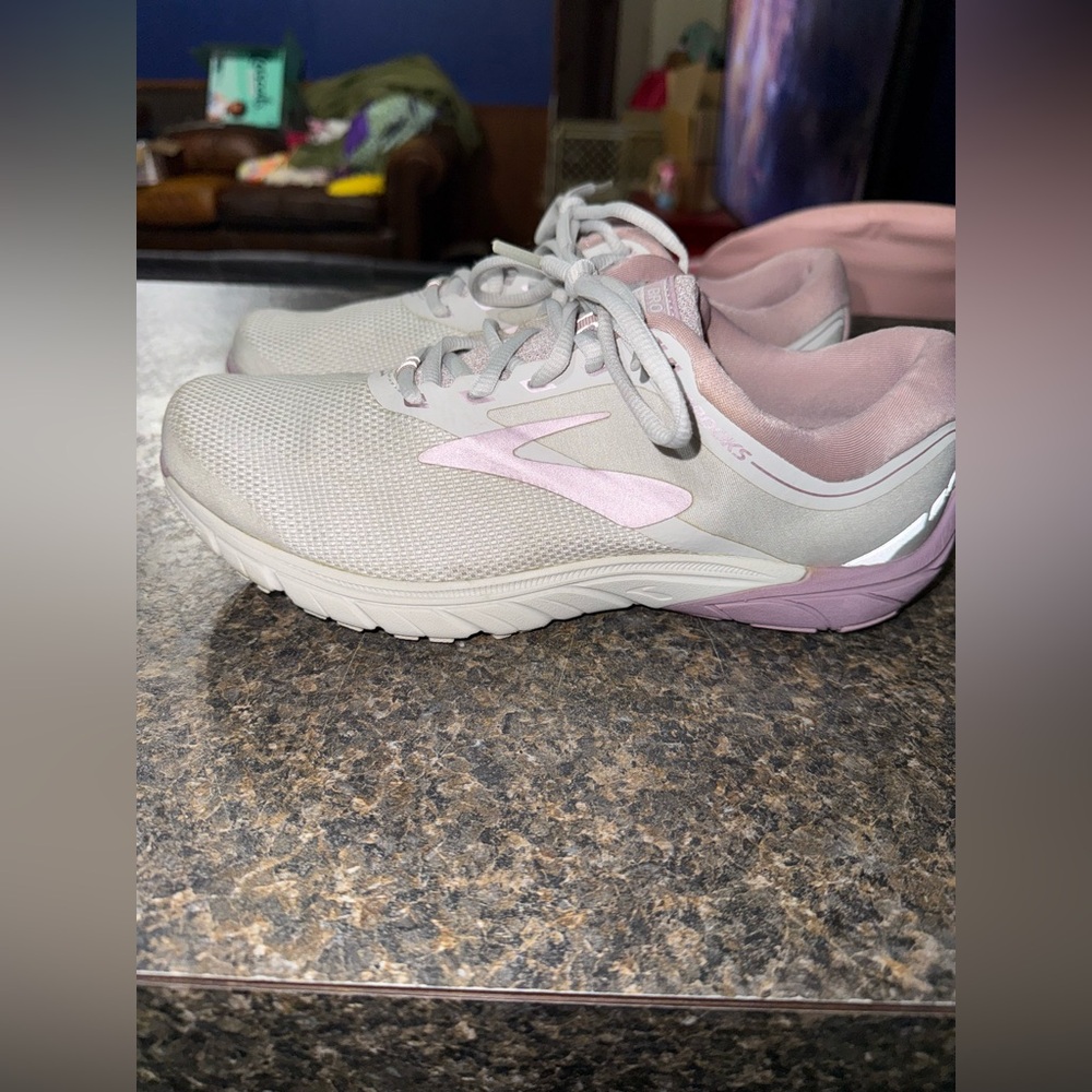 Brooks Pure Cadence